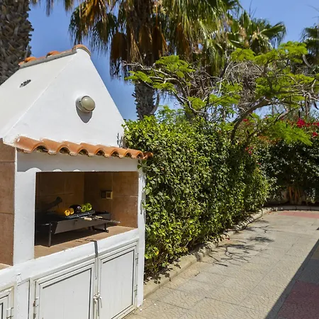 Villa Pervolia Seaside Mansion 7 *