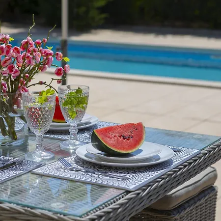 Villa Pervolia Seaside Mansion 7 *