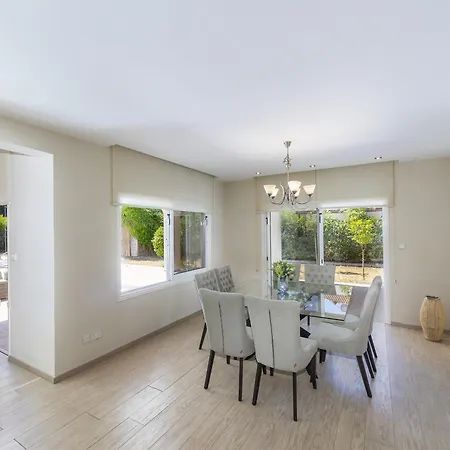 Pervolia Nirides Seaside Mansion 7