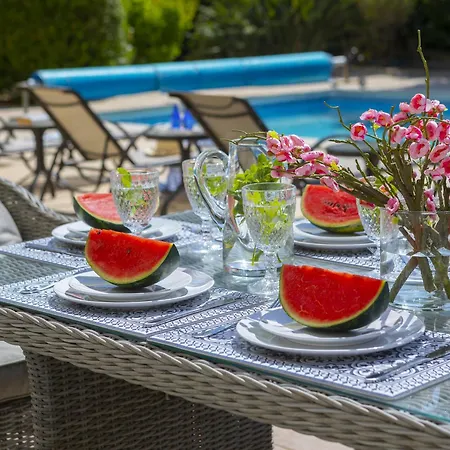 Pervolia Seaside Mansion 7 Meneou