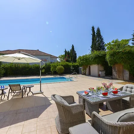 Pervolia Seaside Mansion 7 * Meneou