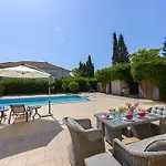 Pervolia Nirides Seaside Mansion 7 * Larnaca