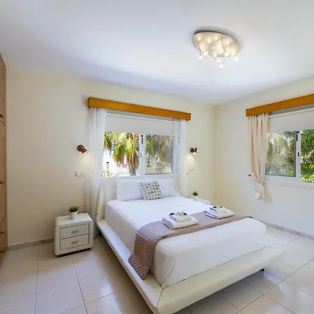 Villa Pervolia Seaside Mansion 7