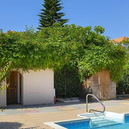 Βίλα Pervolia Nirides Seaside Mansion 7