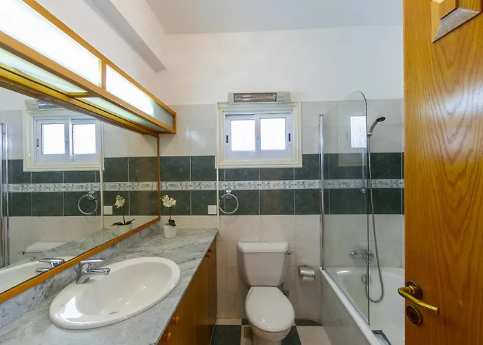 Pervolia Nirides Seaside Mansion 7 Vila Larnaca