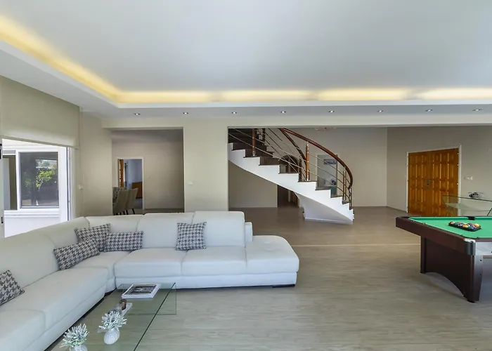 Pervolia Nirides Seaside Mansion 7 Vila *