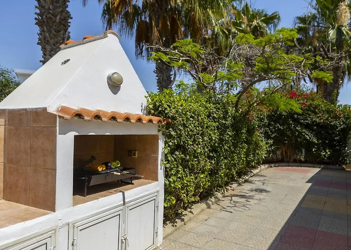 Βίλα Pervolia Nirides Seaside Mansion 7 *