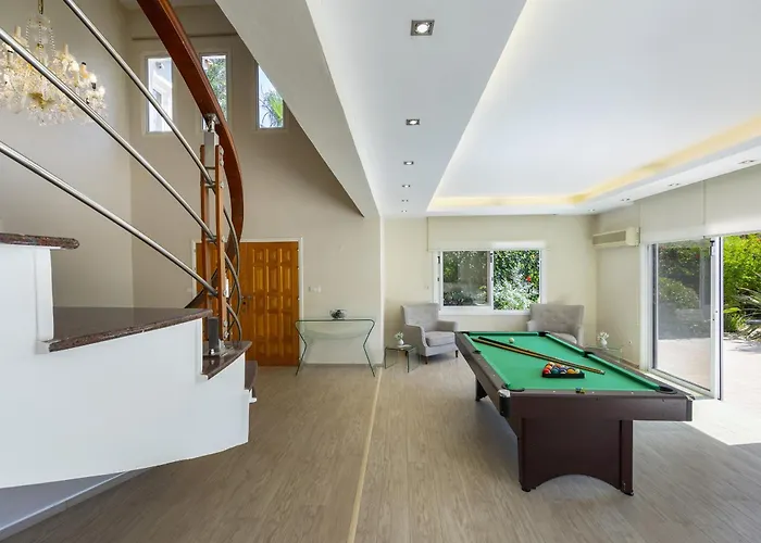 Vila Pervolia Nirides Seaside Mansion 7 *