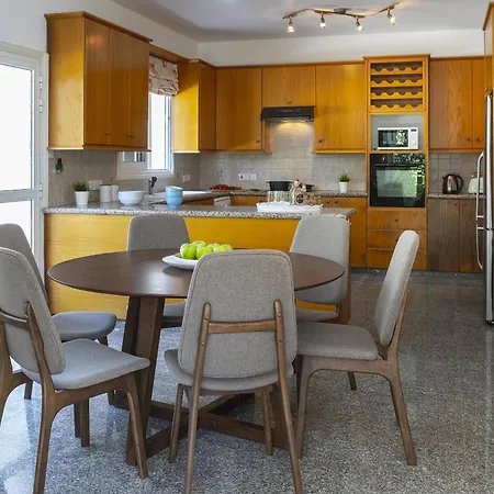 Villa Pervolia Nirides Seaside Mansion 7 Larnaca