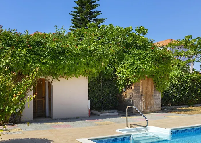 Villa Pervolia Nirides Seaside Mansion 7